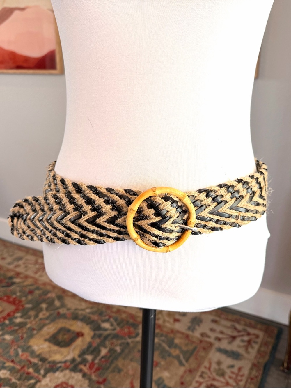 Braided Straw Waist Belt with Round Bamboo Buckle - Black & Natural - Picture 3 of 7